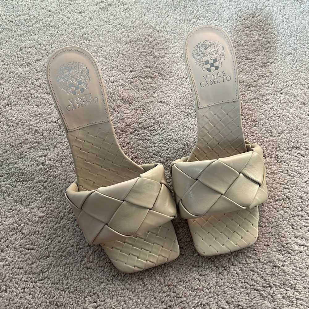 Braided leather heel sandals